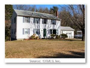 40 Sunset Dr, Somers. Open House on August 14, from 1-3 p.m, G587281, $299,900, 5bed/2.1 bath Colonial.